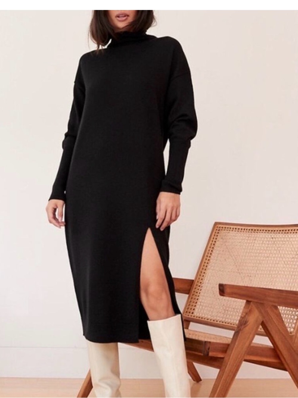 Aritzia Wilfred Black Turtleneck Longline Sweater